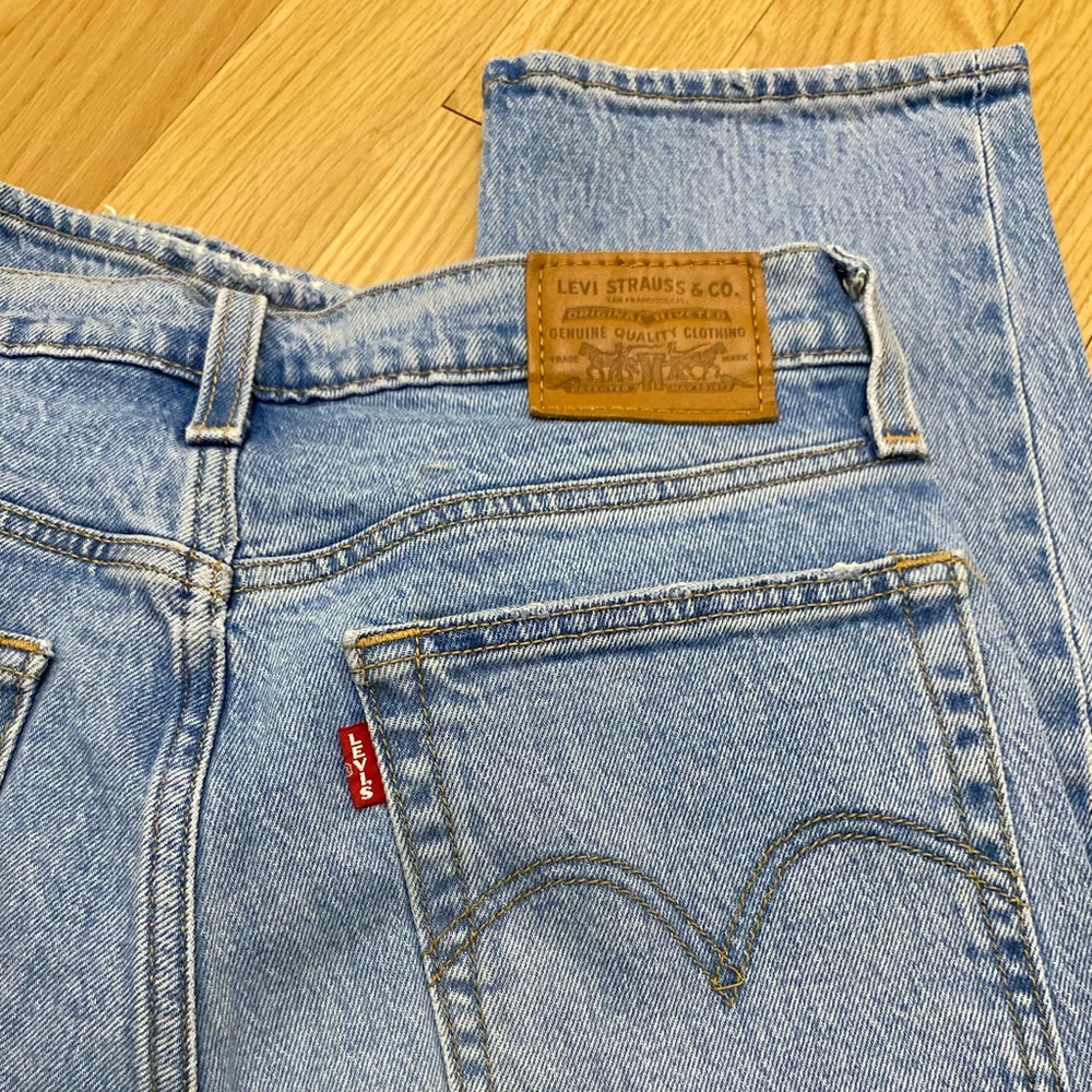 Levi jeans
